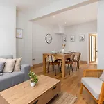 Flatzy - Stunning Home By Lark Lane With Pool Table